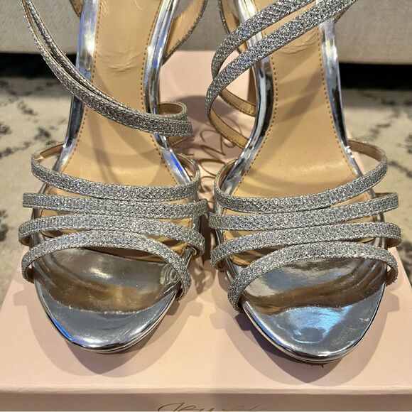 Jewel Badgley Mischka HUMBLE Silver Sparkle Strappy Sandal Heels Size 8.5 - Picture 3 of 10